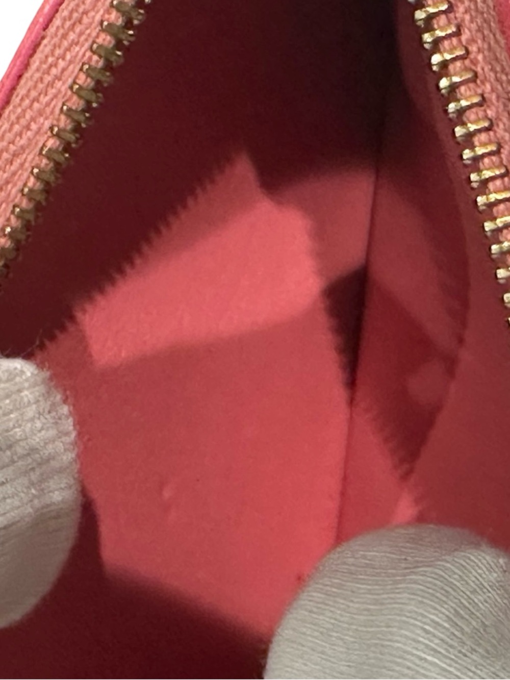 Celine Leather Pink Card Holder with Zip Pocket | Pre loved Authentic Luxury - Picture 5 of 10